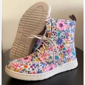 New Dr. Martens Newton Floral Boots!